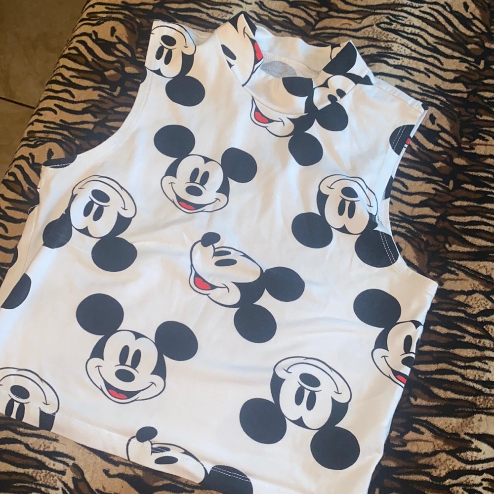 White Disney cropped top !